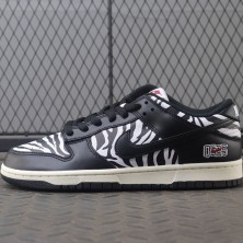 나이키 X 쿼터스낵스 SB 덩크 로우 지브라 DM3510-001