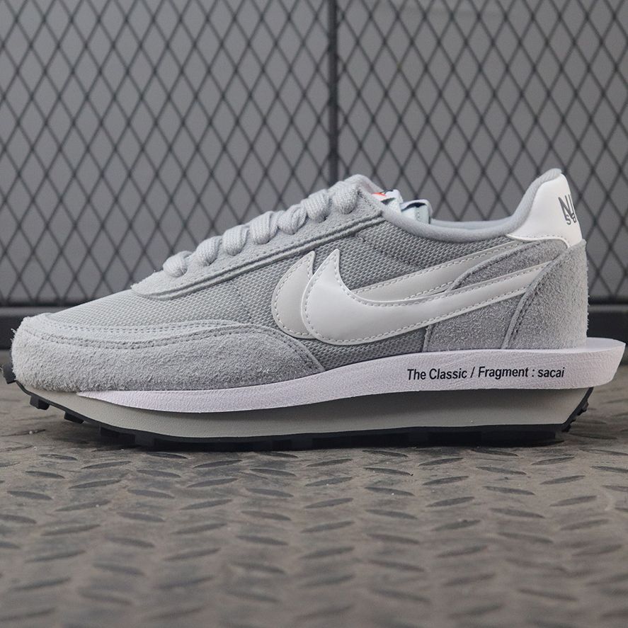 나이키 X 사카이 X 프라그먼트 LD 와플 라이트 스모크 그레이 DH2684-001