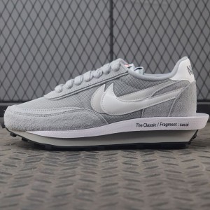 나이키 X 사카이 X 프라그먼트 LD 와플 라이트 스모크 그레이 DH2684-001