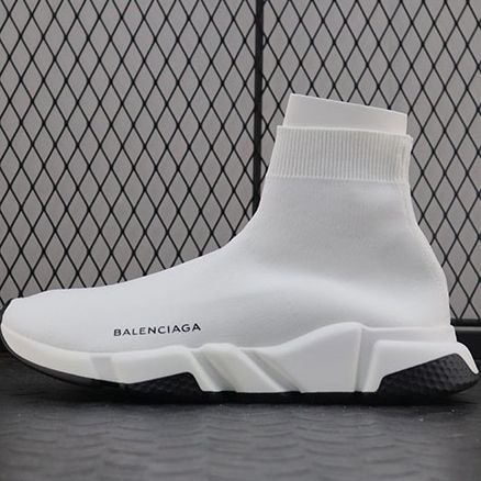 발렌시아가 스피드러너 올화이트