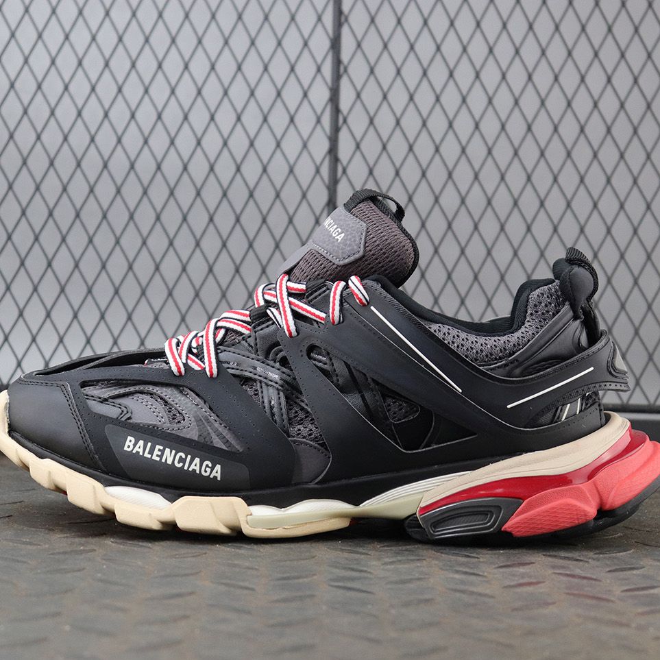 발렌시아가 트랙 스니커즈 검빨