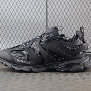 발렌시아가 트랙 스니커즈 블랙
