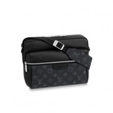 M30233 루이비통 모노그램 이클립스 아웃도어 메신저 크로스백