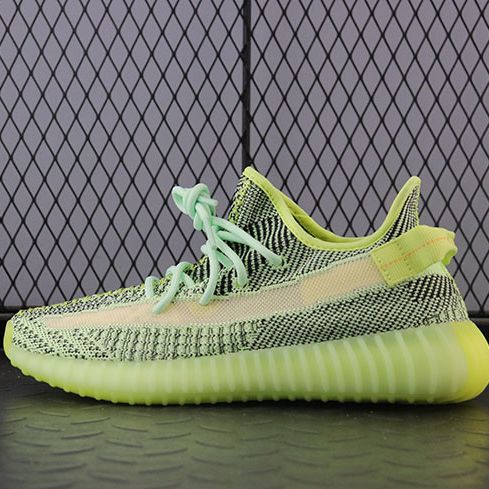 아디다스 이지부스트 350 V2 이즈리얼