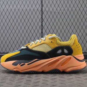 아디다스 이지부스트 700 썬