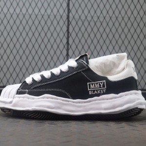 메종미하라야스히로 블레이키 캔버스 로우 스니커즈 블랙 화이트
