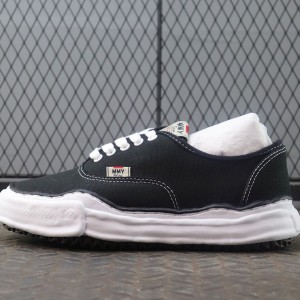 메종미하라야스히로 베이커 반스 스니커즈