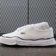 메종미하라야스히로 베이커 반스 스니커즈