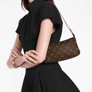 M82766 루이비통 모노그램 포쉐트 악세수아 파우치 숄더백