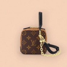 M47124 루이비통 모노그램 다이스 핸드백