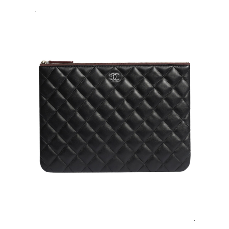 A82545 샤넬 램스킨 클래식 클러치 미듐 은장