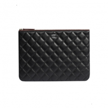 A82545 샤넬 램스킨 클래식 클러치 미듐 은장