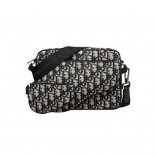 1ADPO 디올 오블리크 새들 트리플 파우치 메신저백