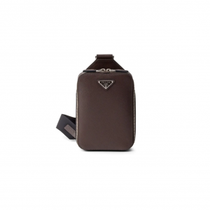 2VZ106 프라다 브리크 사피아노 레더 슬링백