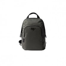 2VZ116 프라다 리나일론 사피아노 레더 백팩