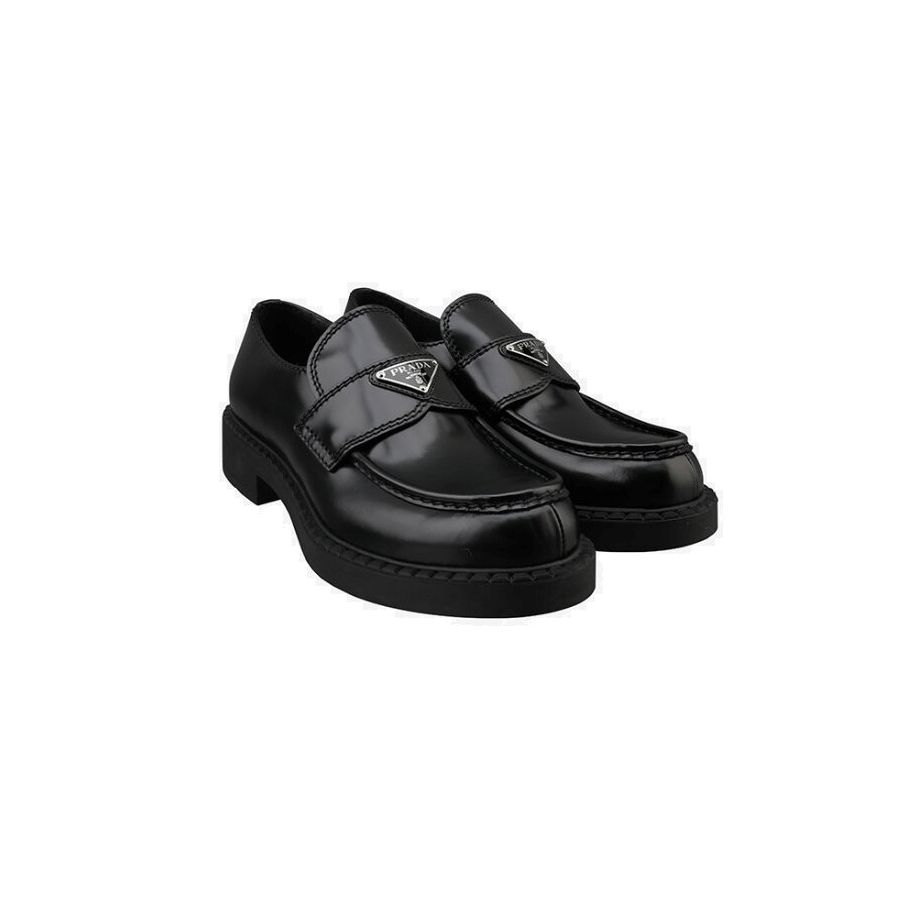 2DE127 프라다 초콜릿 브러쉬드 레더 로퍼