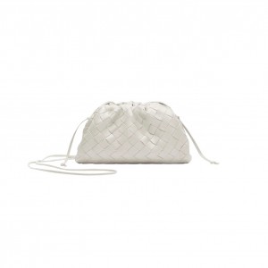 585852 보테가베네타 인트레치아토 미니 만두백