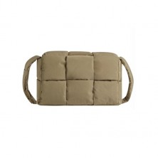 743623 보테가베네타 인트레치오 필로우 카세트백